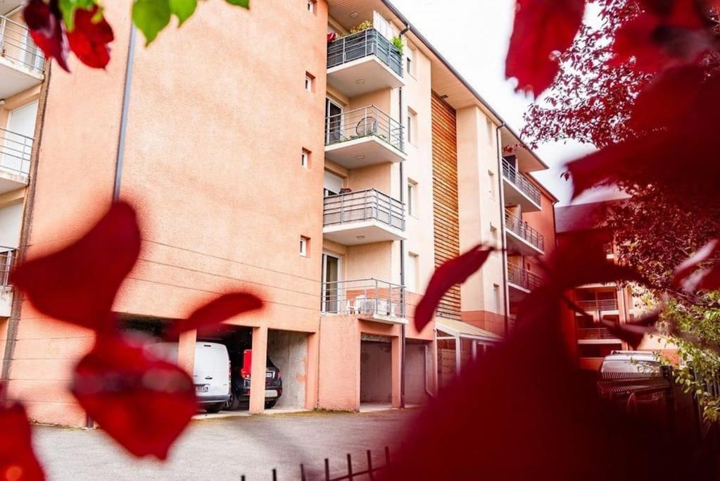 Lourde Center Apartment 3 Bed With Parking 루르드 외부 사진